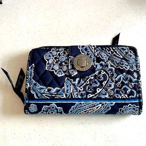 Vera Bradley Turn Locket Wallet in Blue Bandana